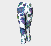 Load image into Gallery viewer, Tropical Blooms Yoga Capris
