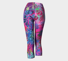 Load image into Gallery viewer, Summer Splendour Capri Leggings