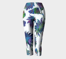 Load image into Gallery viewer, Tropical Blooms Capri Leggings
